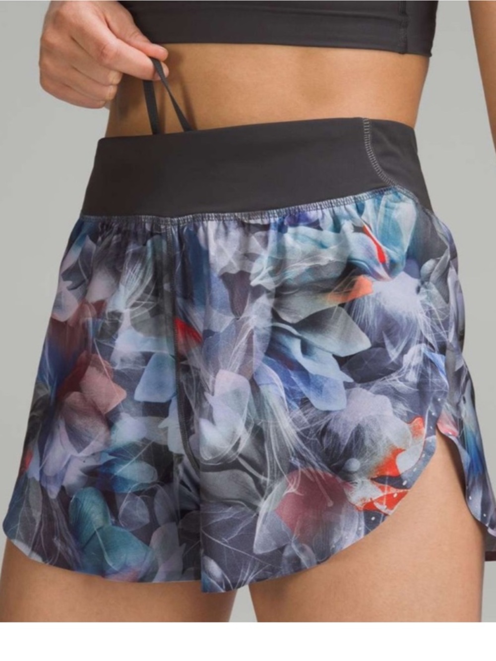 Lululemon Fast and Free Reflective High Rise Classic Fit
Short Size 2 - Picture 2 of 6